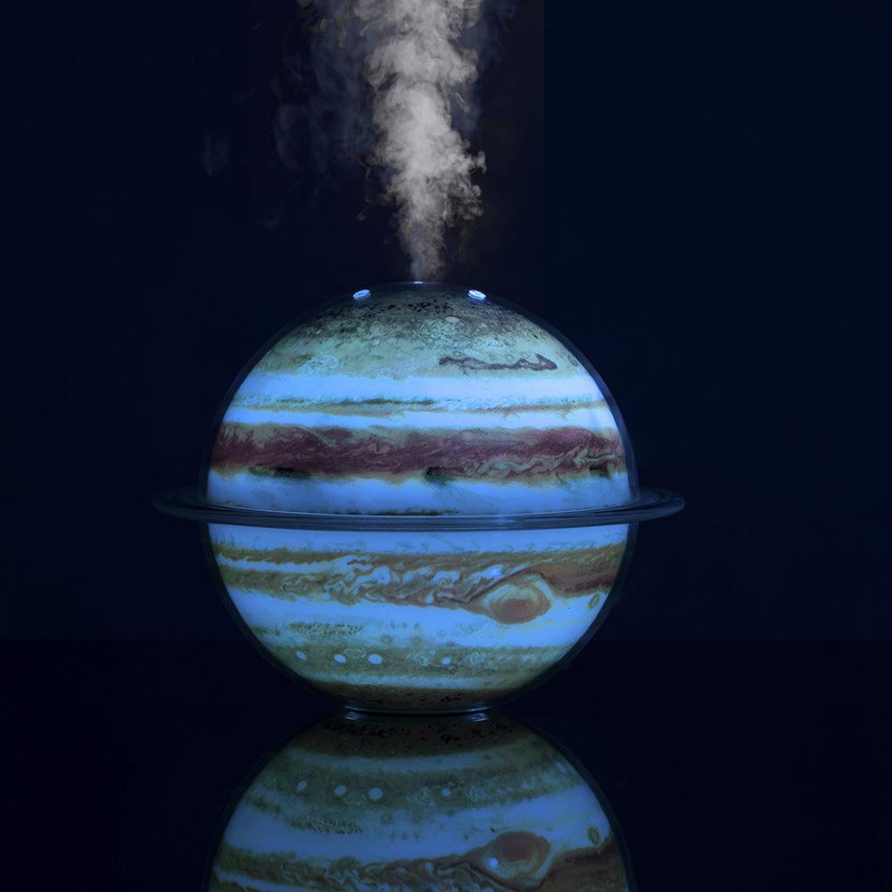 Galaxy Planet Luftbefeuchter 330ml Starker Nebel Haushaltszerstäuber LED Nachtlicht Kreisförmige tragbare USB-Aromatherapie-Atmosphärenlampe