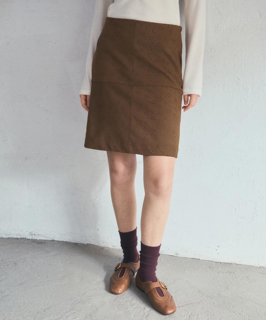 Aueonoseuteljia Punch Fake Suede Midi Skirt_Camel(O25-Sk19)