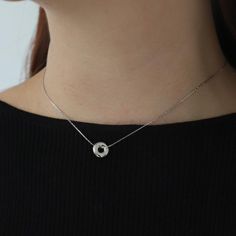 August Harmony Mini Donut Necklace / 2color