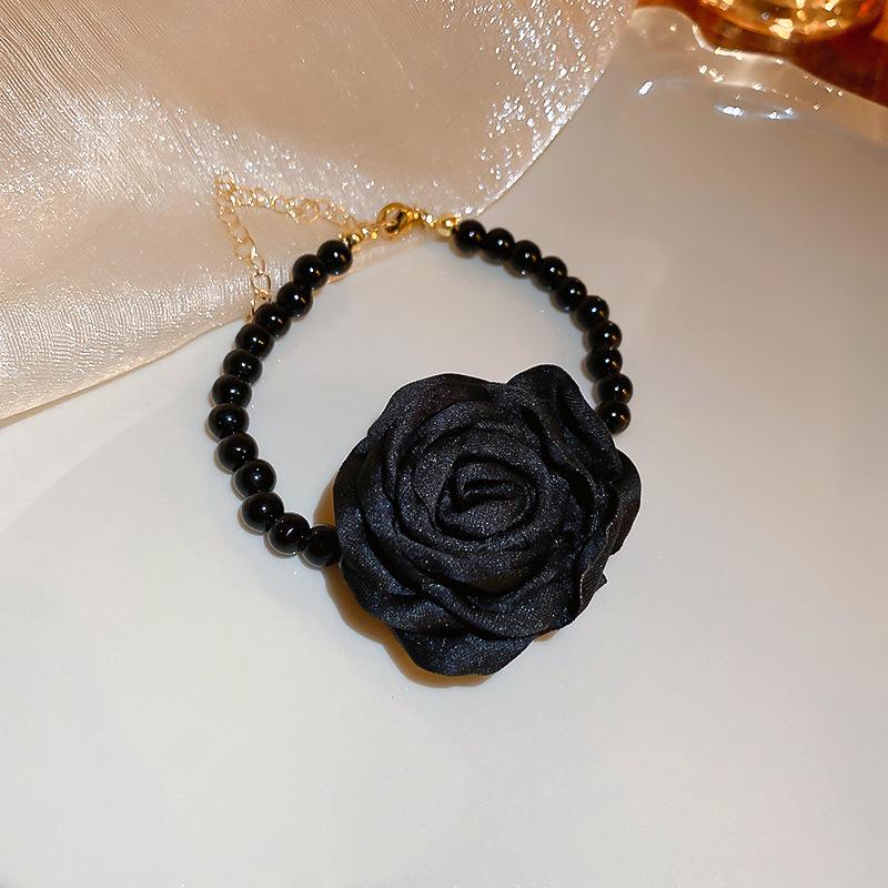 Vintage French Style T-Shaped Pearl Buckle Heart Bracelet for Women