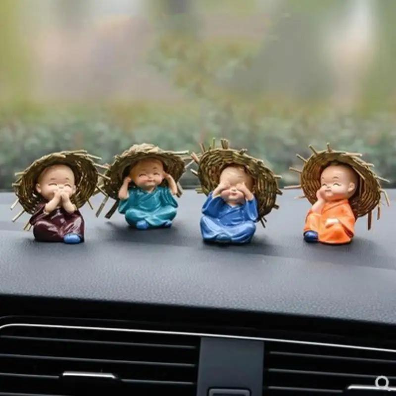 4Pcs Lovely Llittle Monk Shaolin Doll with Straw Hat Buddha Resin Statue Crafts Small Monks Table Ornaments Home Car Decoration
