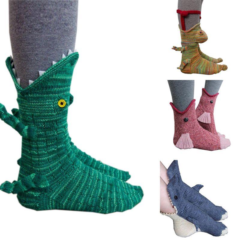 Entzückende Krokodil-Socken im Tierstil, perfekt für lustige Wintergeschenke
