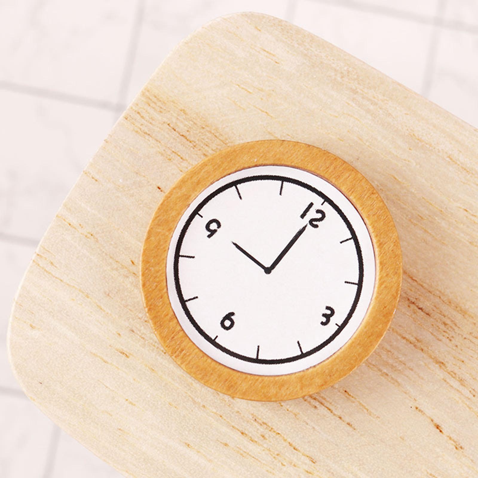 

Round Wood Wall Clock Miniature :12 Scale Dollhouse Decorative Accessory Pretend Play жовтий