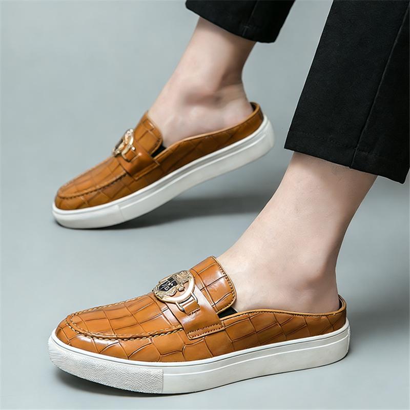 Luxury Designer New Men Half Slippers Loafers Casual Charm Crown Patent Leather Mules Moccasins Breathable Soft Slip on Shoes