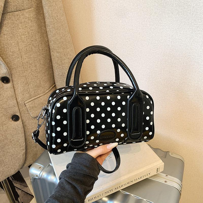 Women's Polka Dot Handbags 2026 New Commuting Patchwork Crossbody Bags Korean Style Cute Zipper Female Shoulder Bags