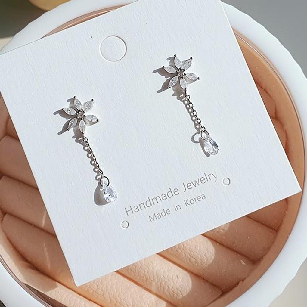 Women's Daily Locke Sweet Flower Long Earrings