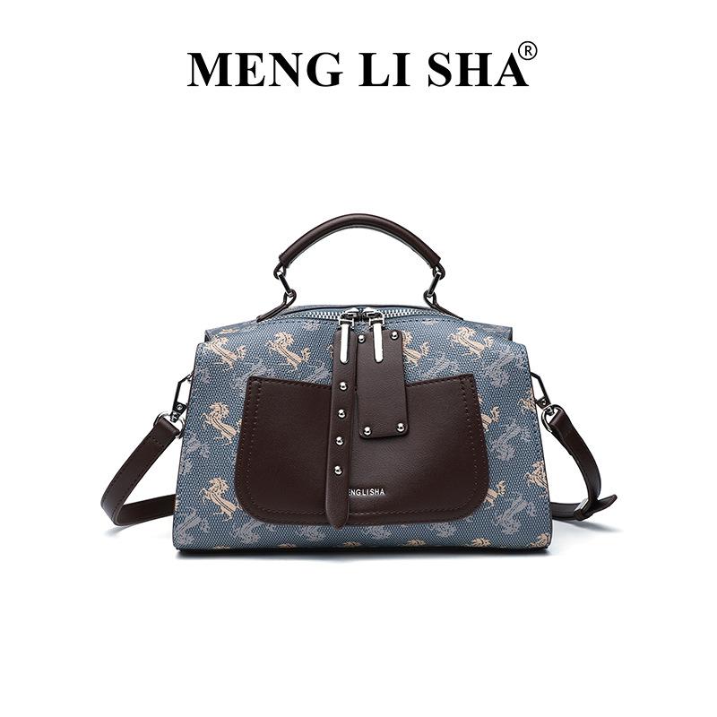 

New niche design large-capacity portable pillow bag women s commuter versatile shoulder messenger bag