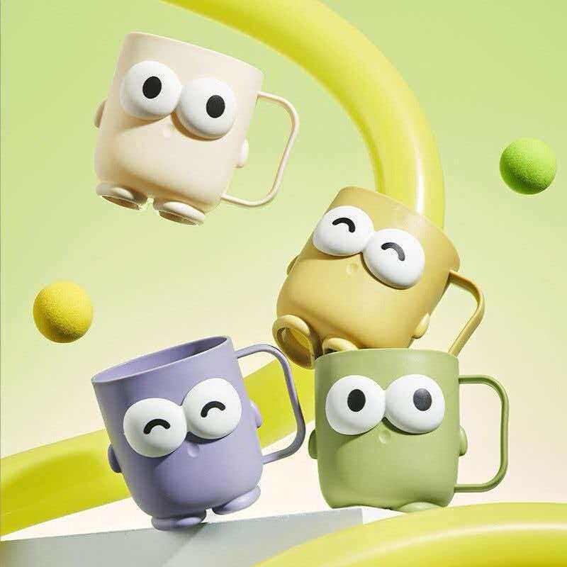LIEI Big Eye Kids Plastic Toothbrushing Cup