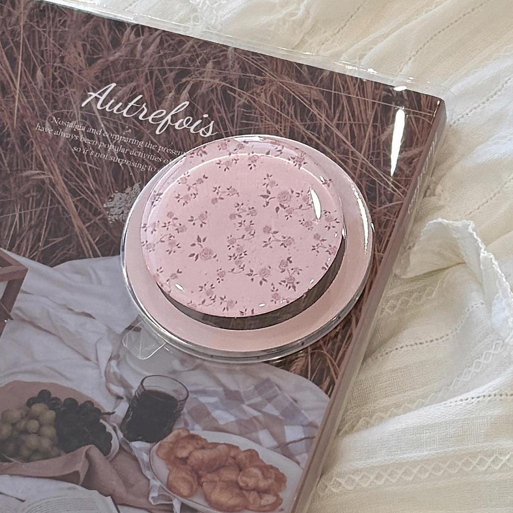 Instagram-style small floral pattern suitable for MagSafe magnetic suction mount with extendable airbag mount