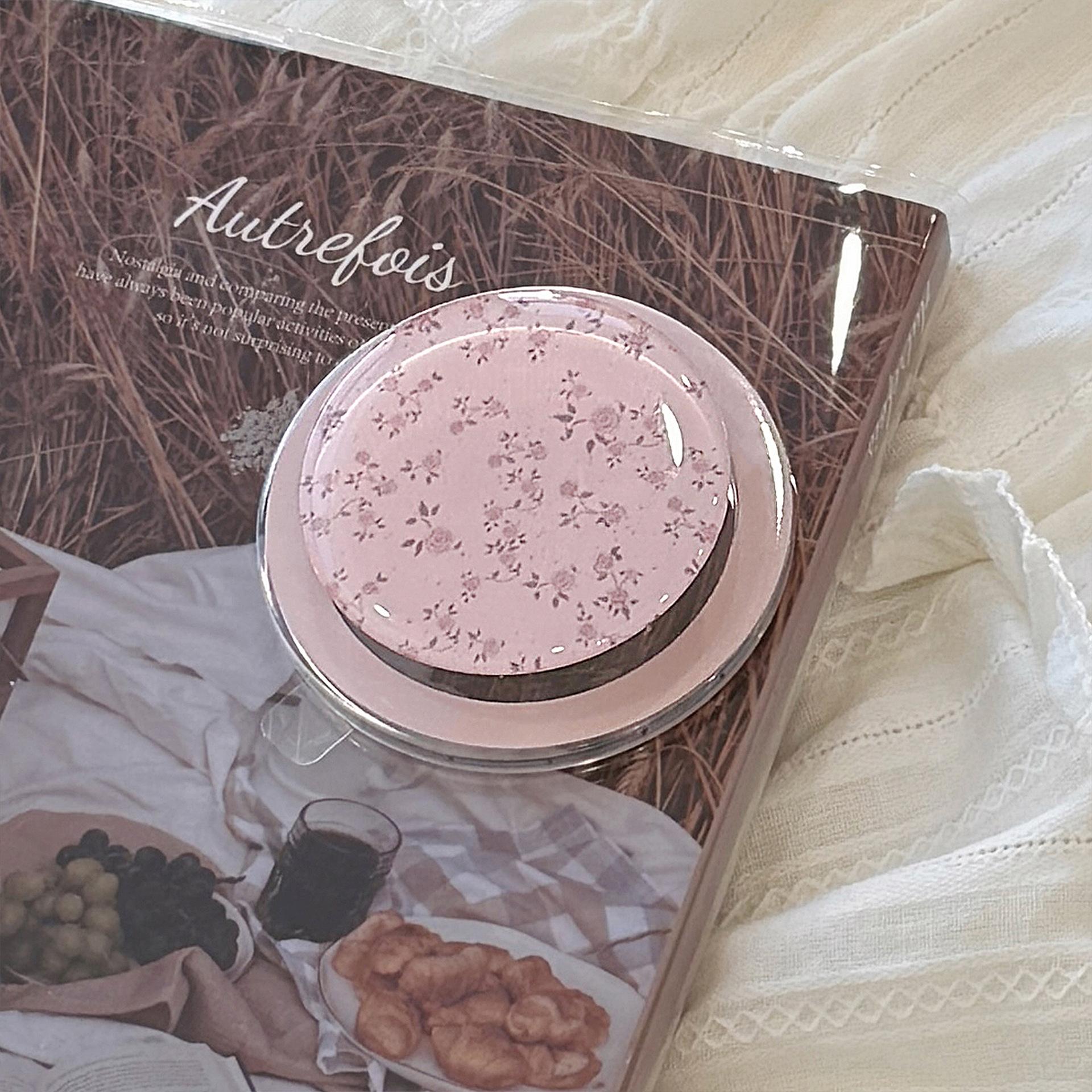 Маленький цветочный узор в стиле Instagram, подходящий для магнитного крепления MagSafe с выдвижным креплением-подушкой безопасности One Size