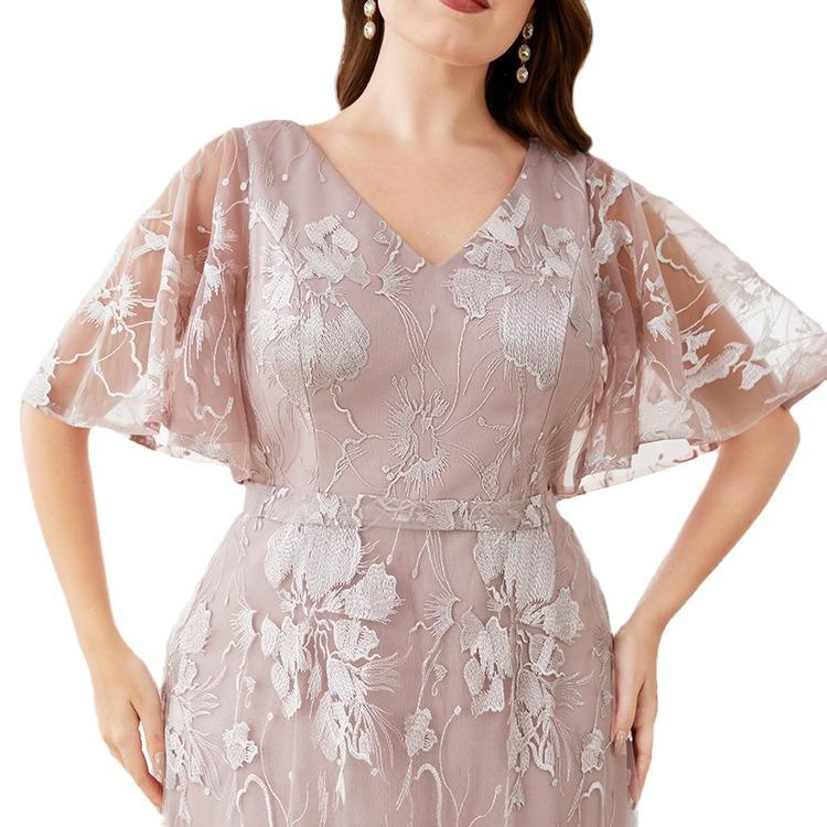 Plus Size V-Neck Lace Embroidered Evening Dress with Trumpet Sleeves