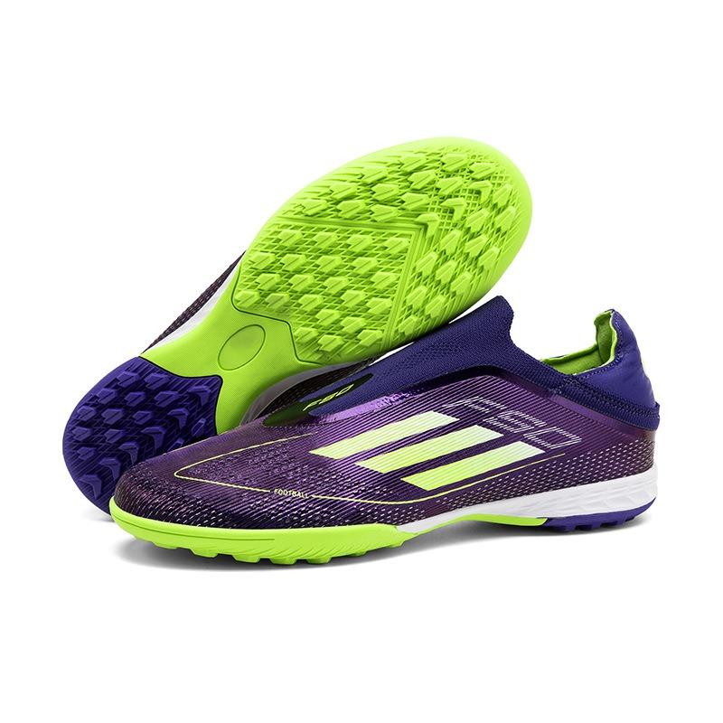 Nové kopačky na mistrovství světa Kolíky Přírodní tráva Zlomené kolíky Pánské a dámské tréninkové boty Profesionální soutěž