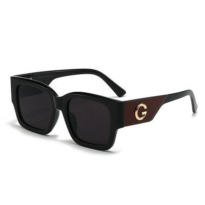 Marca di lusso G Occhiali da sole alla moda Unisex Quadrati Occhiali da designer Protezione UV400 Occhiali eleganti