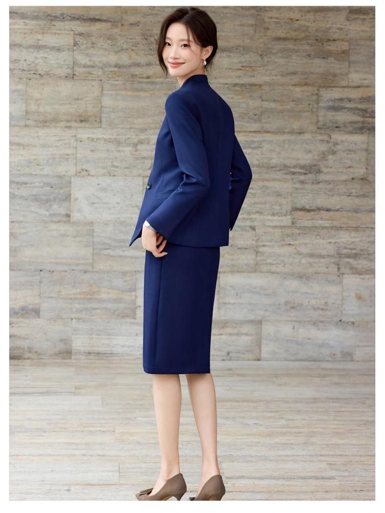 Professionelles zweiteiliges Anzugkleid für Business- oder Salonbekleidung