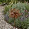Vintage Style Garden Flagpole Rusty Outdoor Daisy Flower Metal Yard Stake, Rusted Iron Art Rust-red Patio Decoration Decoration, Weather-Resistant