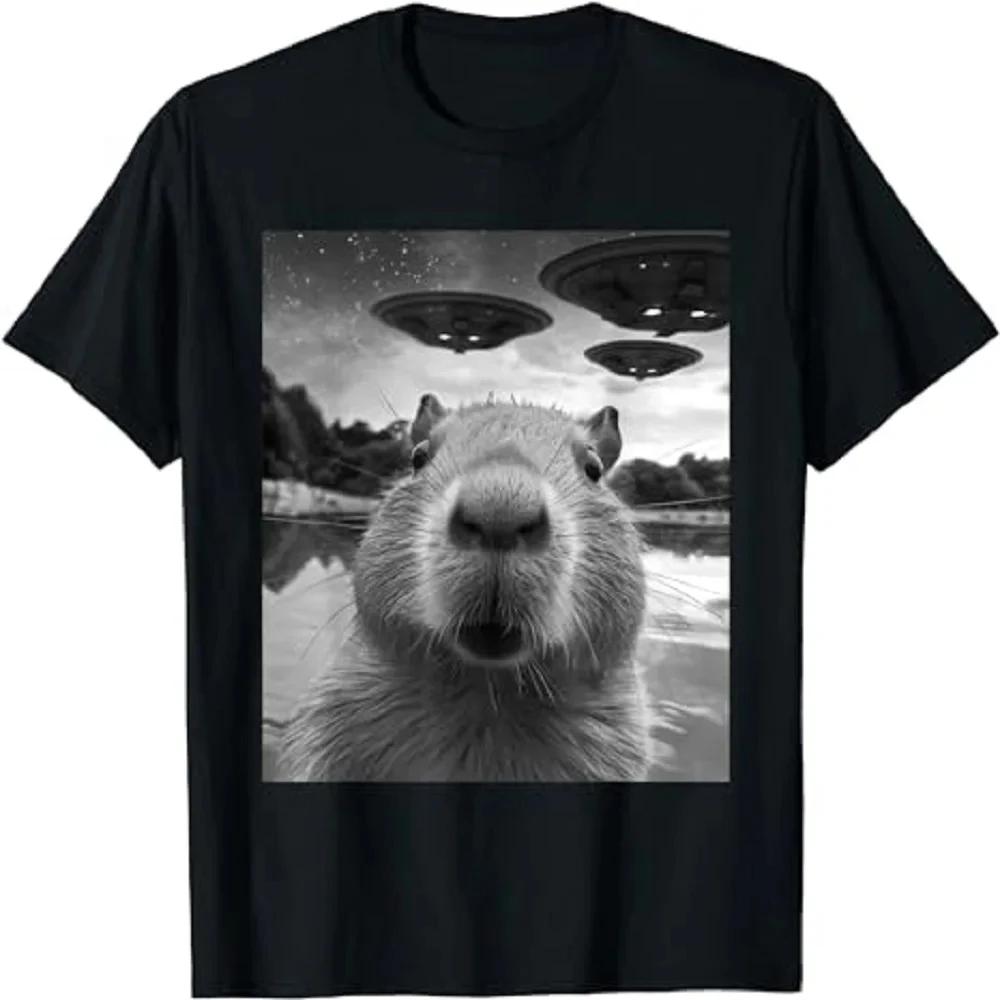 2025  Funny Graphic Tee Capybara Selfie with UFOs Weird T-Shirt