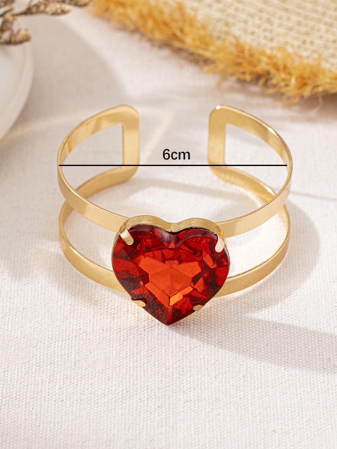 

Набір 3D прикрас з цирконієм у формі персикового серця: Чокер, Сережки, Браслет та Кільце для Жінок