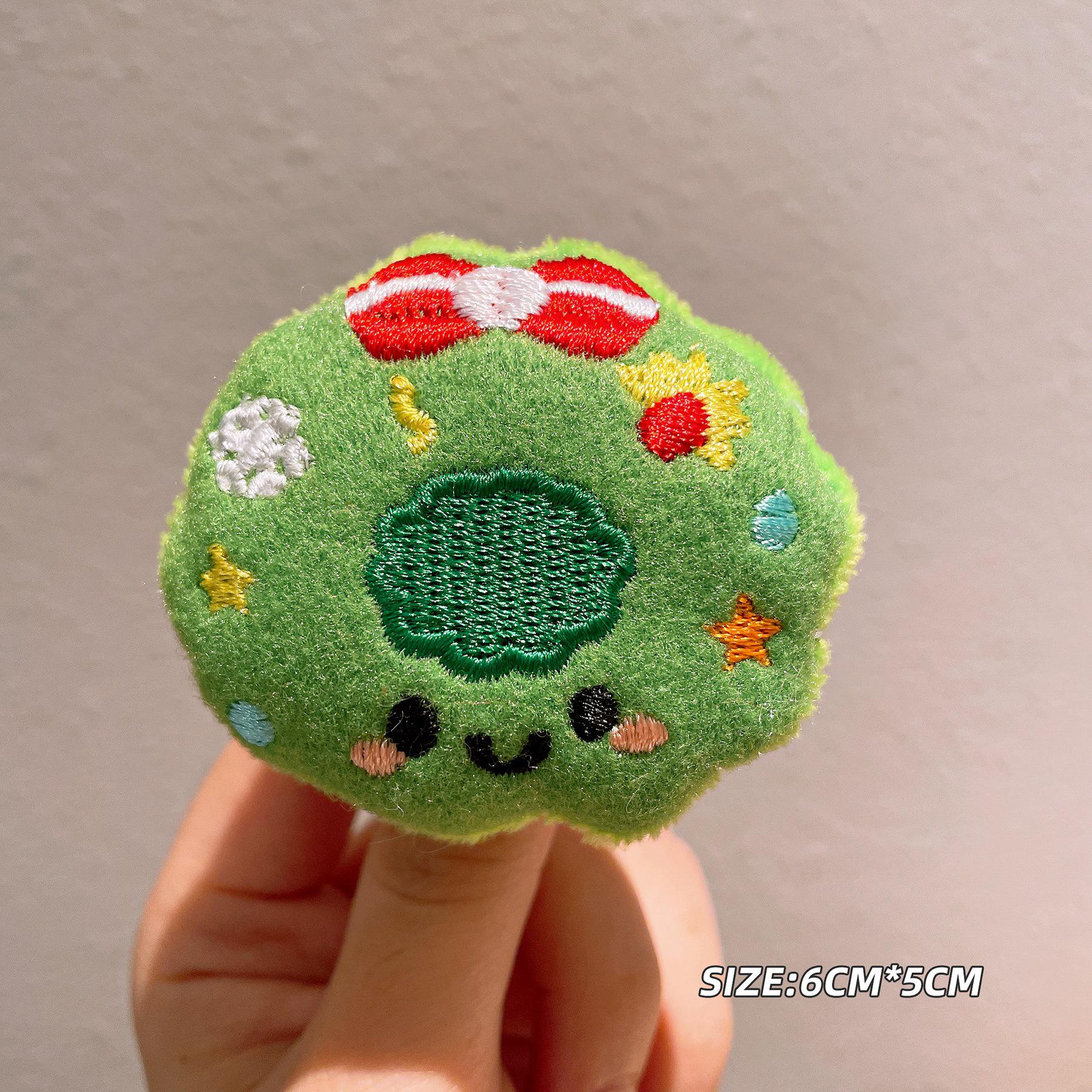 Christmas Reindeer & Santa Claus Brooch: Plush Tree Ornament Gift Pin