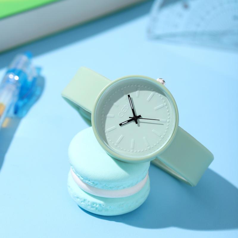 Geddy Dopamine Women's Minimalist Waterproof Quartz Wristwatch