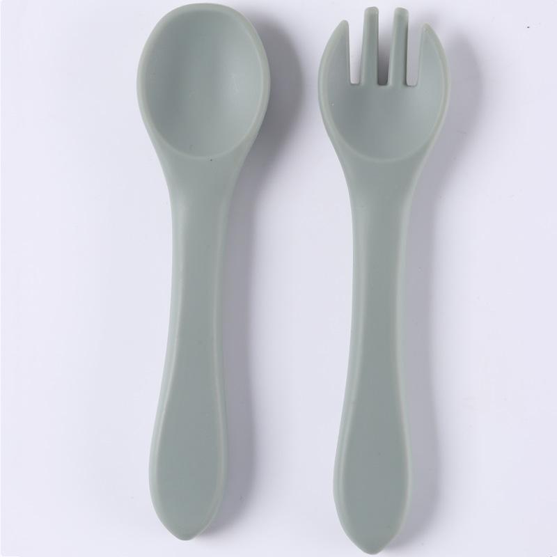 2pcs Mother and baby products baby spoon baby silicone soft spoon water feeding children tableware complementary spoon designed for children s