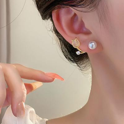 1 Pair Faux Pearl Ear Studs Tulip Flower Vintage French Luxury Elegant Nonallergic Women