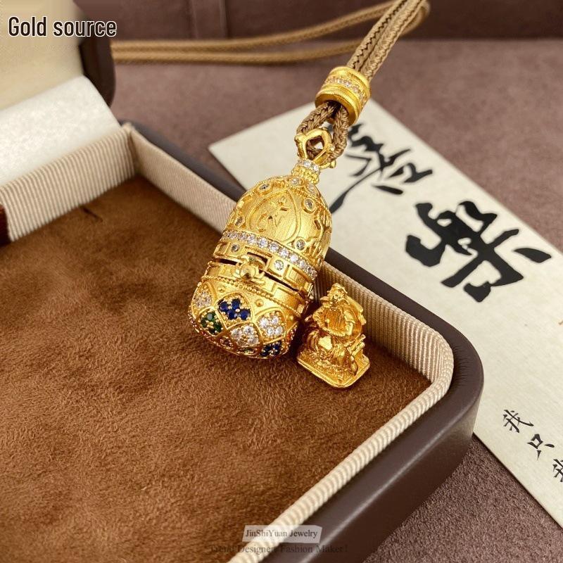 Gold-Style Sand Inlaid Diamond Pendant Necklace, New Chinese Compass Design