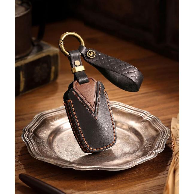 Für Toyota Ledernes Autoschlüsselanhänger-Abdeckung Hülle Passend für Toyota Highlander 2024 Camry XLE RAV4 2025 C-HR Corolla 4Runner Prius Prado GT86 Schlüsselanhänger Handgefertigt