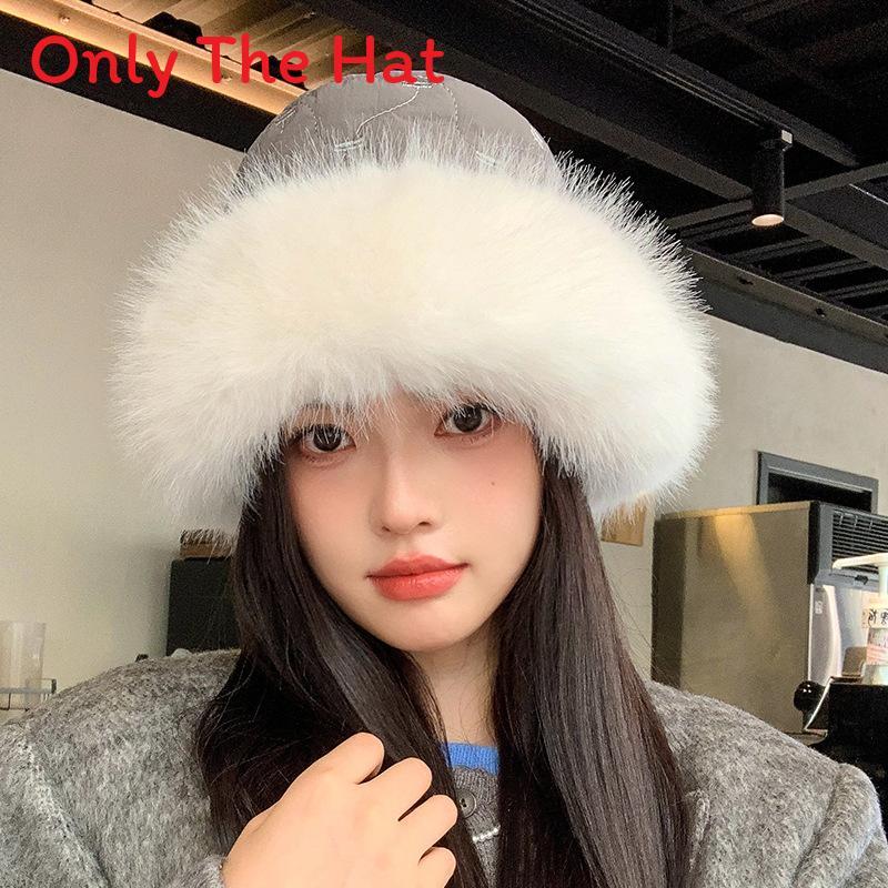 

Winter Fleece Bucket Hat With Polyester Fabric And Face Contouring Fit For Ladies