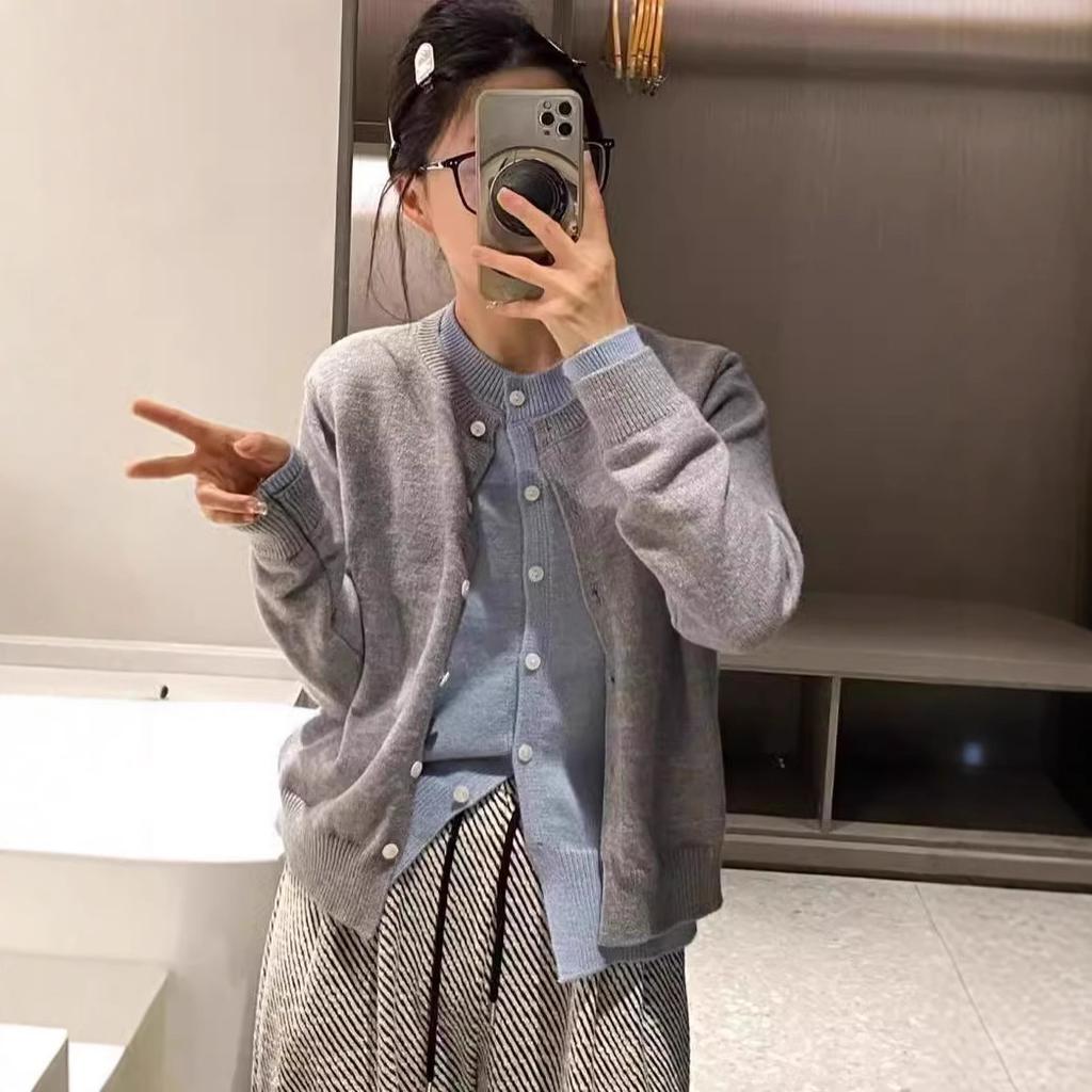 Autumn/Winter Sweater Jacket Round Neck Fake Two Piece Knitted Cardigan Sweater for Women