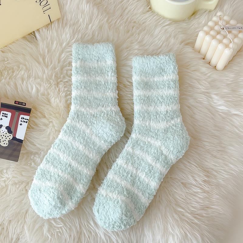 Women's Thick Coral Fleece Socks – Striped, Non-Shedding, Warm for Autumn & Winter