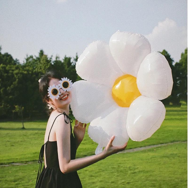 Large Smiley Face Birthday Cake Balloon for Outdoor Party Decorations