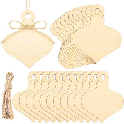 DIY Weihnachtsanhänger aus Holz mit Seil für Familien-Weihnachtsbasteleien