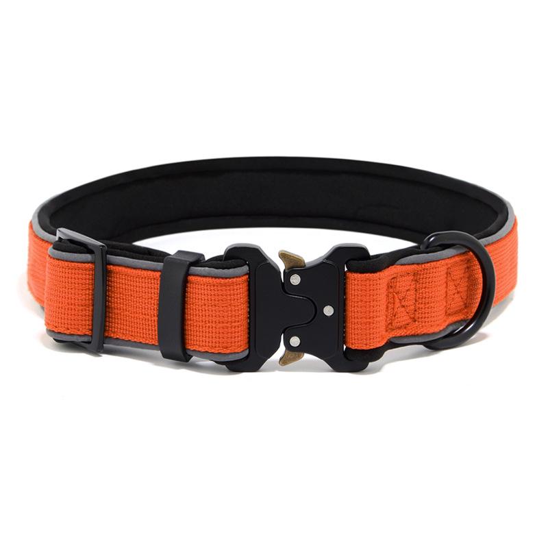 Guler tactic reflectorizant pentru câini de talie medie și mare: Collie, Golden Retriever, Labrador