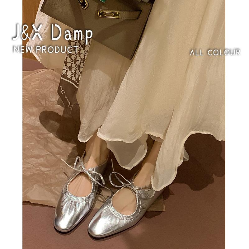 Niche Design Sense European and American Retro Straps Round Head Mary Jane Shoes Female Shallow Mouth Flat Bottom Fairy Pleated Gold Single Shoes