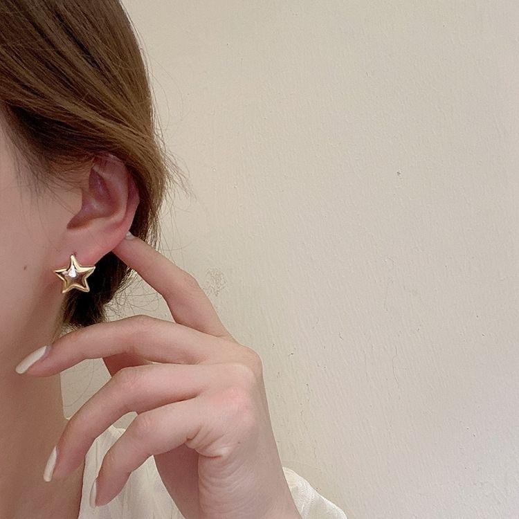Ins Cold Wind Niche Design Sense Three-dimensional Five-pointed Star Ear Buckle Women's Simple Double-layer Versatile Temperament Personalized Earring