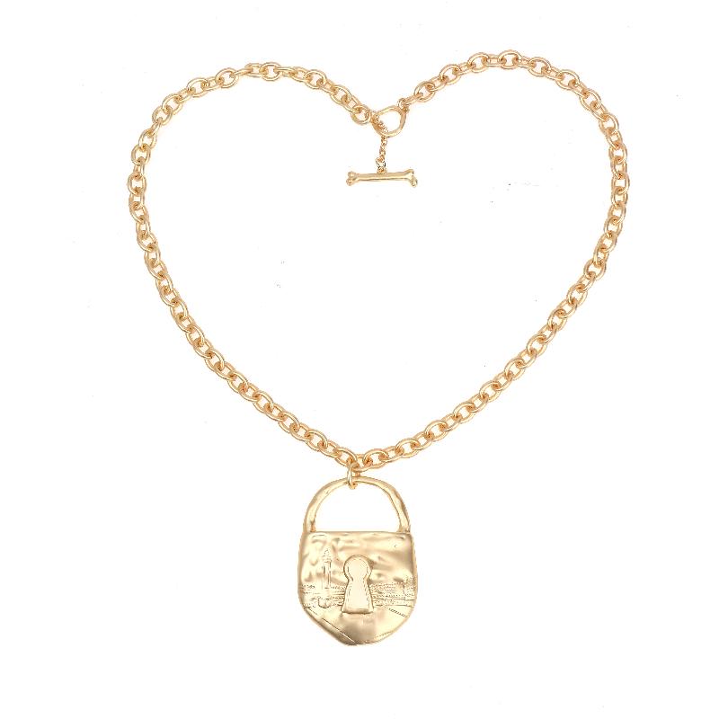 Vintage Art Style Gold Lock Buckle Pendant Jewelry High-Quality Heavy Industry Necklace Accessories Gift