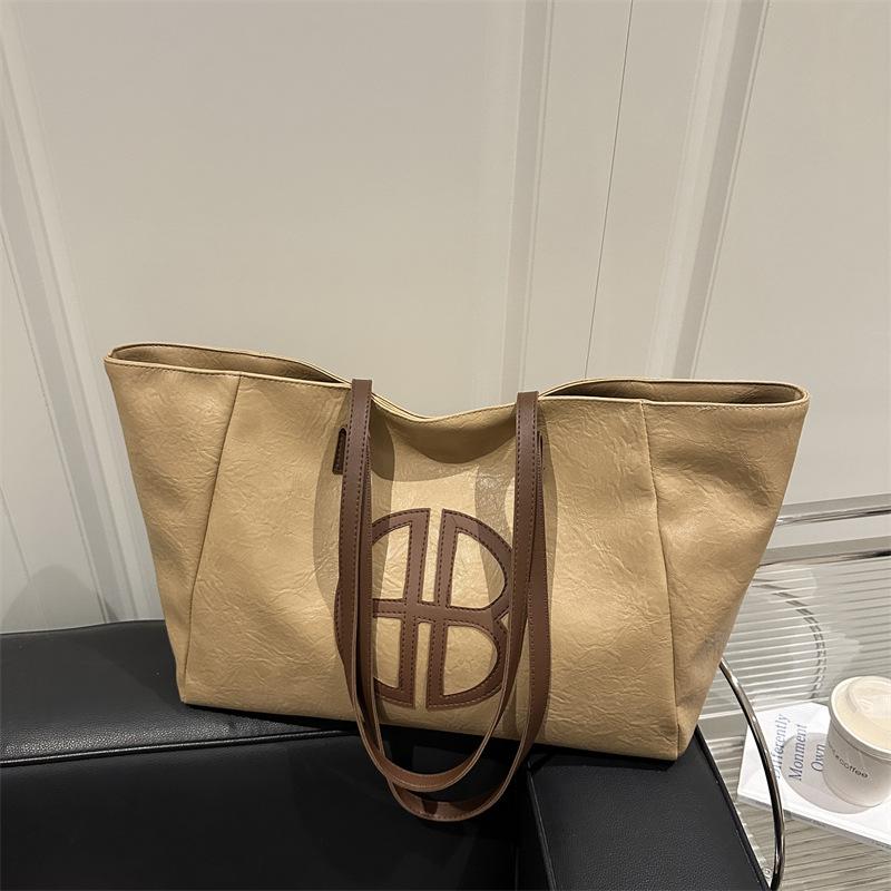 

Large capacity tote bag women s new retro versatile shoulder underarm bag simple and fashionable high-end handbag хаки