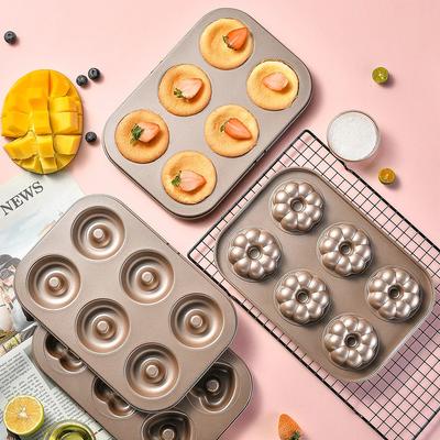 Forme și tăvi de copt – Forme pentru copt checuri şi brioşe