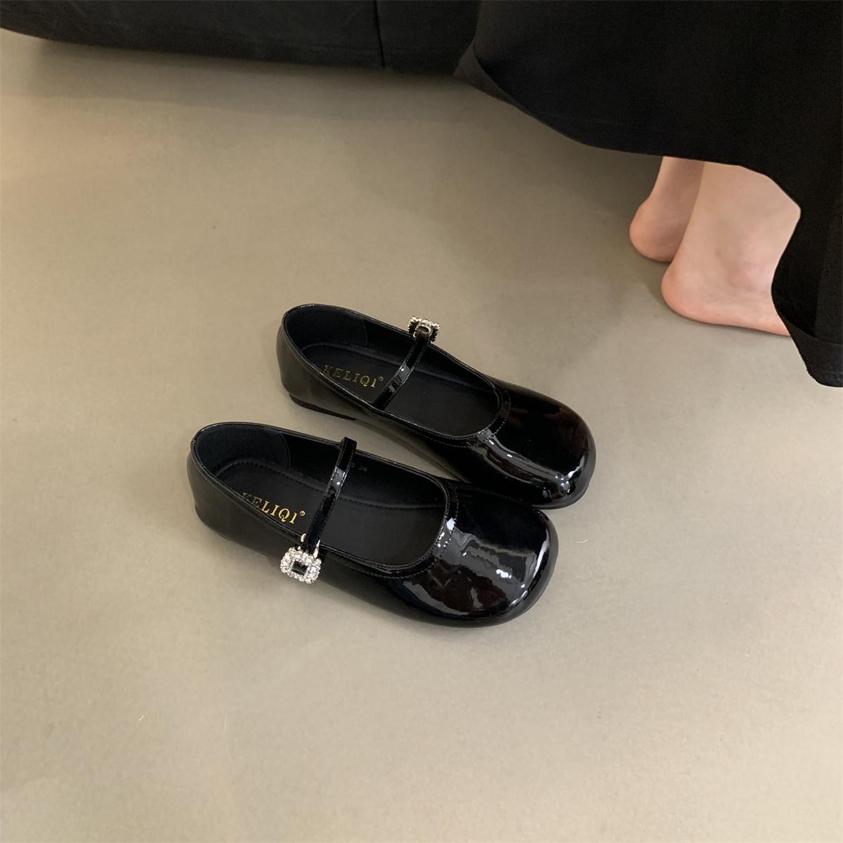 

Lan Cabinet French round head shallow mouth single shoes women s flat bottom 2025 spring Korean version gentle fairy Mary Jane small leather shoes 35 чёрный