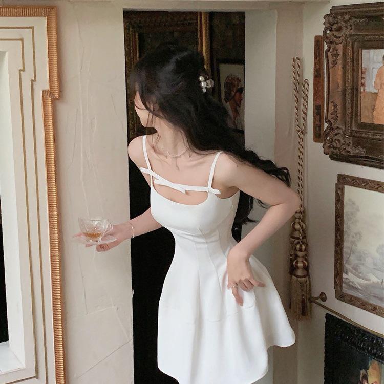 Darling Black Spaghetti Strap Bowknot Dress: Women's Sensual Design Long Skirt