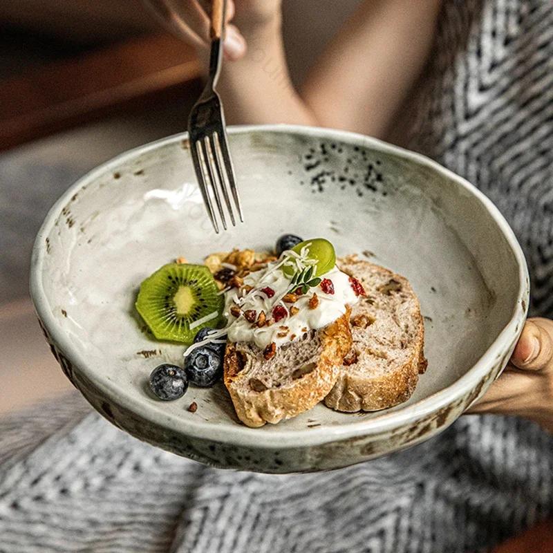 Retro nepravidelné keramické talíře Luxusní restaurace Dezert Salátové mísy Lahodná jídla Jídelní talíř Vynikající domácí nádobí