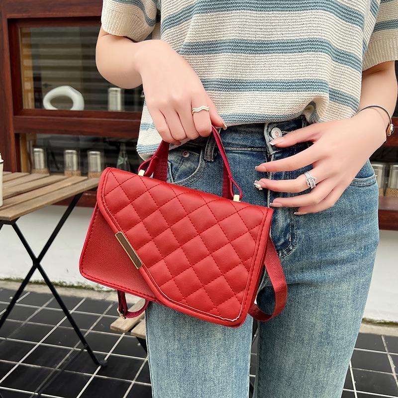 Embroidered Rhombus Single Shoulder Crossbody Small Square Bag Diagonal Magnetic Buckle Portable Women's Bag
