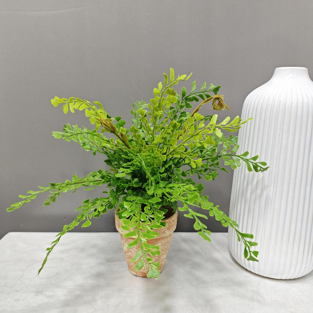 Artificial Fern Bunch: Natural-Looking Small Fern Leaves & Lush Greenery