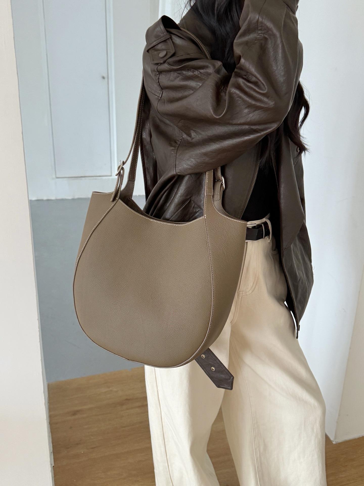 2026 Leather Women s Large Capacity Shoulder Bag, Top Layer Cowhide Tote Bag, Shoulder Bag Armpit 35X10X29CM серый