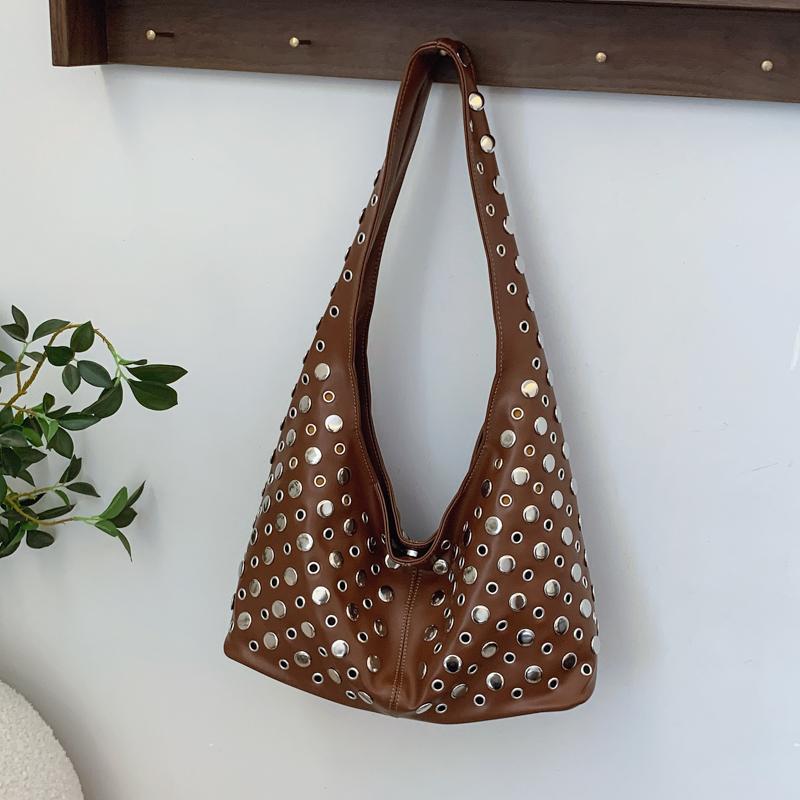 Polka Dot Rivet Bag High-end Fashion High-quality Shoulder Bag Cool Casual Versatile Large Capacity Women's Tote Underarm Bag