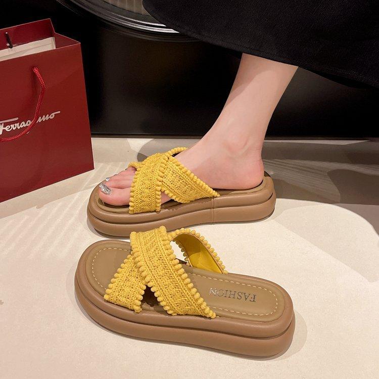 Fashion Shoes Summer Clogs Woman Ladies' Slippers Platform Luxury Slides Pantofle Low Beach Designer 2025 Soft Hoof Heels Rubber Cotton