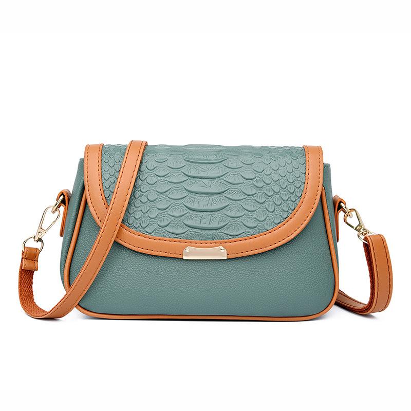 

Women s bag new crocodile pattern embossed fashion splicing women s oblique span small square bag mobile phone bag generation зелёный