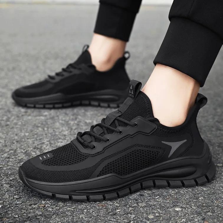 Nya Mångsidiga Herrstickade Skor 2024 Sommar Andningsbara Mesh Sport Löparskor Vardagliga Arbetsskor Vardagliga Sneakers Gummisula