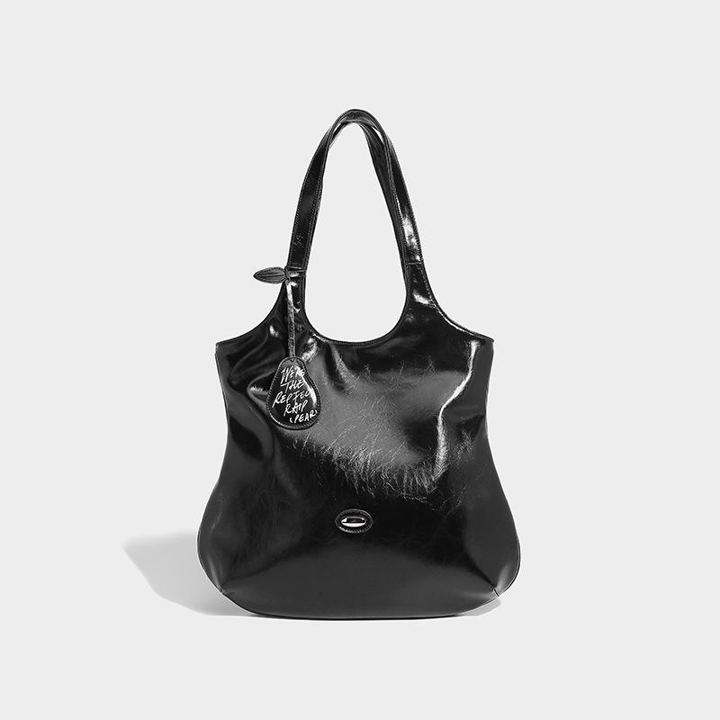 

Fragrant Pear 2024 New Niche Design Large Capacity Women s Fashion Casual Shoulder Trend Tote Bag чорний