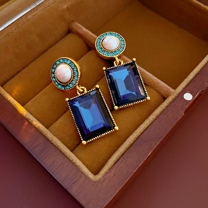 Blue Rhinestone Square Simulation Pearl Necklace for Women Vintage Collarbone Chain Sparkle Jewelry Sets